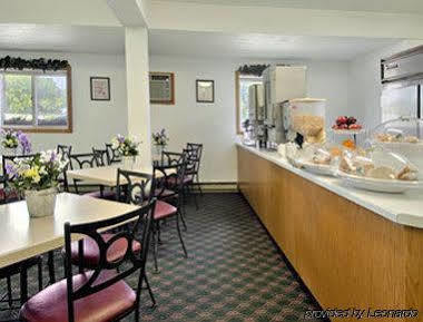 Super 8 By Wyndham Sturgeon Bay Hotel Bagian luar foto